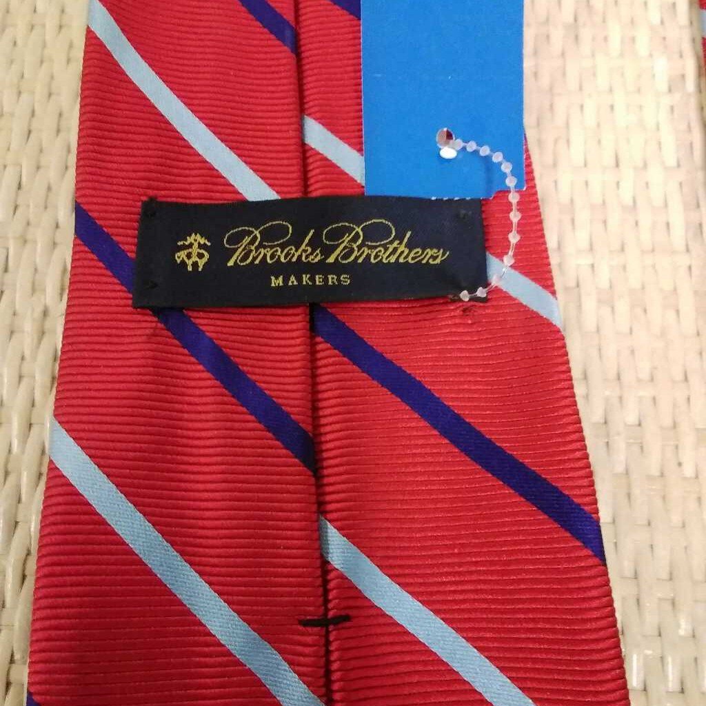 BROOKS BROTHERS MAKERS SILK RED AND BLUE STRIPED TIE