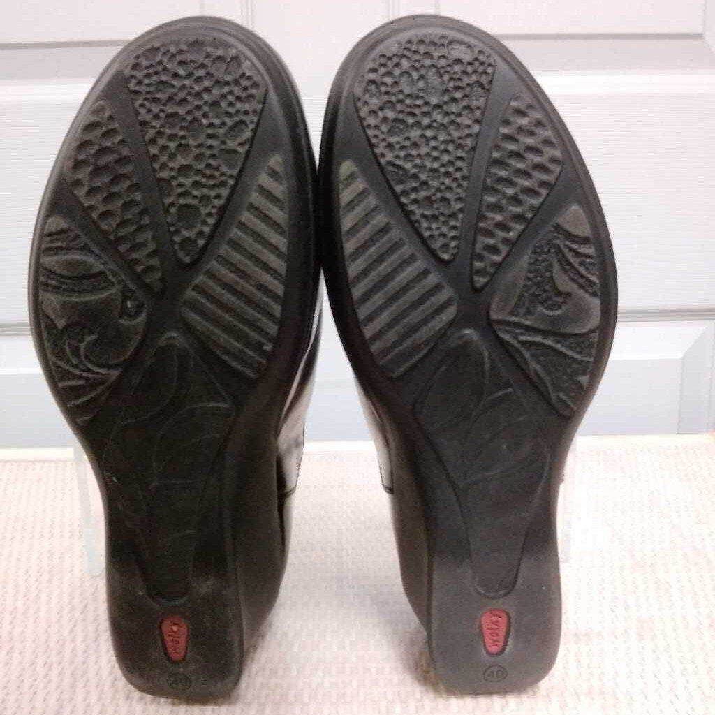 WOLKY BLACK WEDGE SHOES SIZE 40/9-9.5