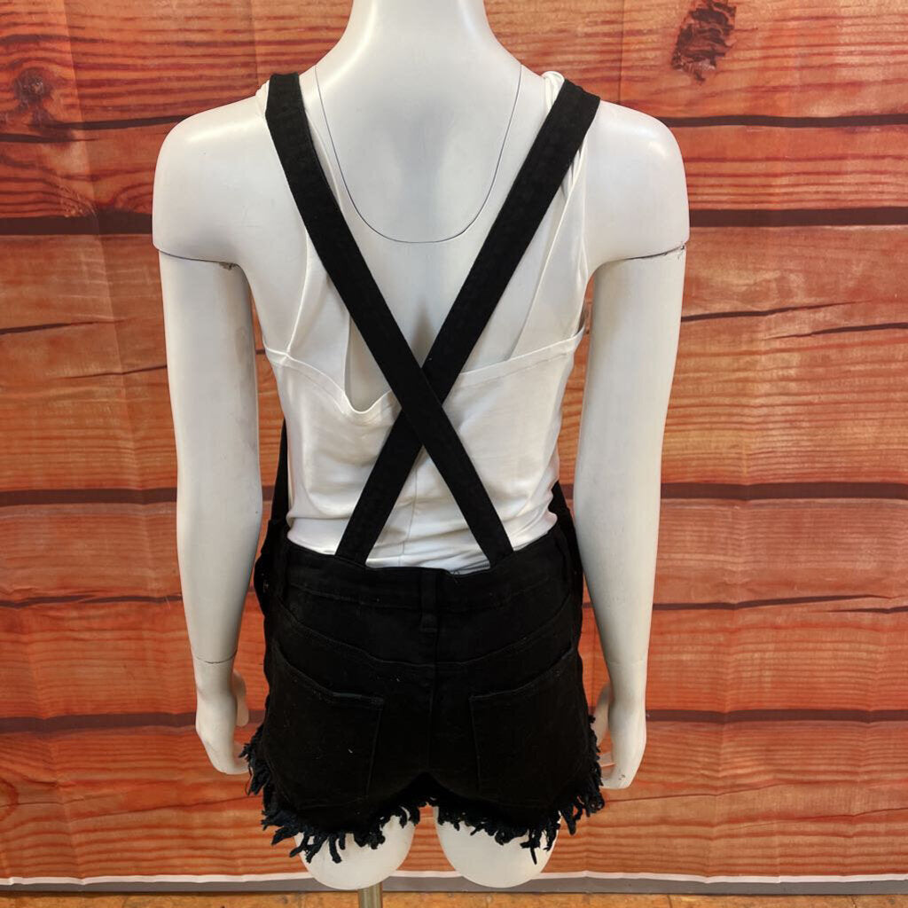 ALMOST FAMOUS BLACK OVERALL SHORTS SZ 7