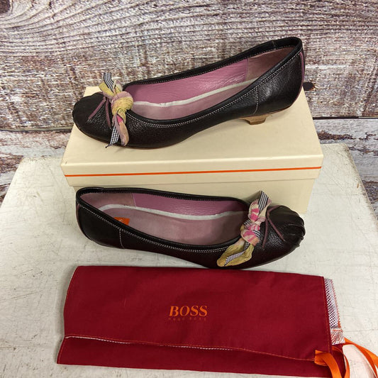 BOSS HUGO BOSS BROWN LEATHER HEELS SIZE 40/9.5 WITH BOX & DUSTER D2C