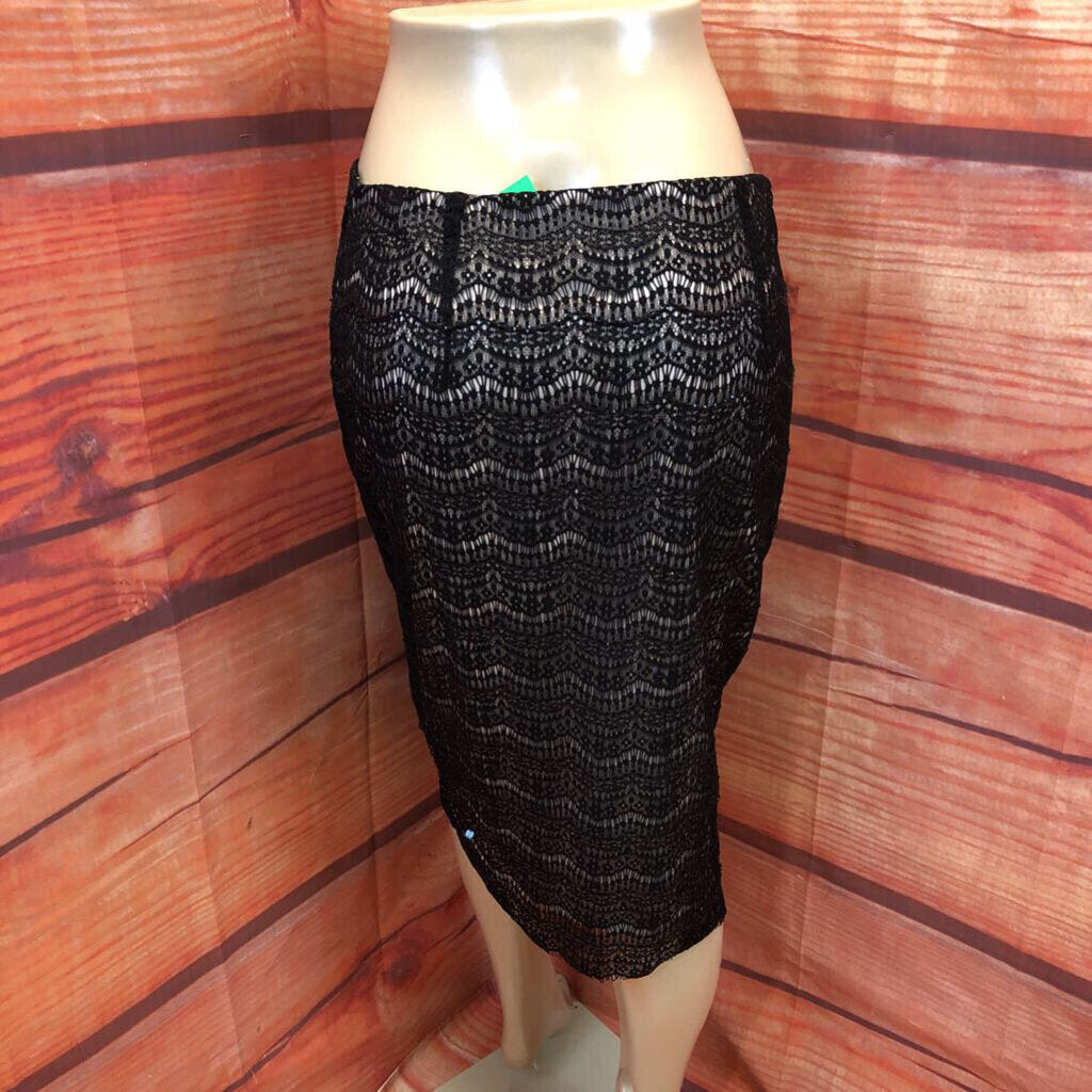 ANN TAYLOR BLACK SEQUIN LINED SKIRT SIZE 10