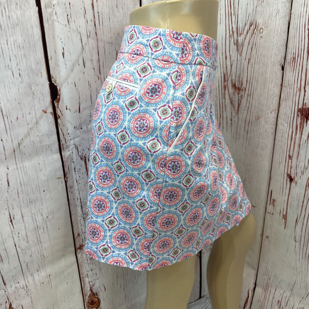 PETER MILLAR BLUE MULTI MEDALLION SKORT SZ 8 TCC