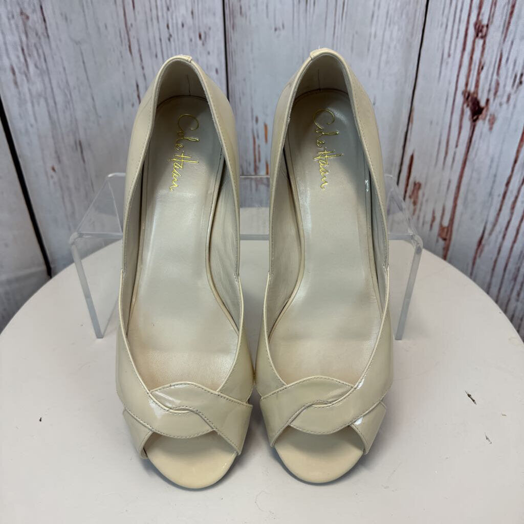 COLE HAAN BEIGE PATENT LEATHER WEDGE HEELS SIZE 9.5 TC3