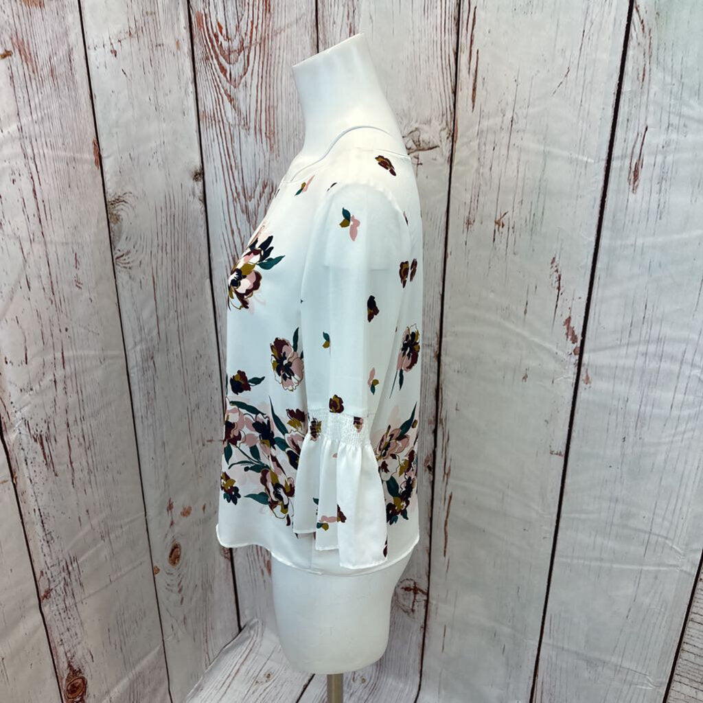 ANN TAYLOR OFF WHITE FLORAL BELL SLEEVE TOP SIZE S TCC